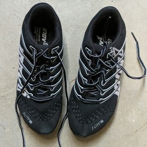 Inov8 black and white training shoes f-Lite 195